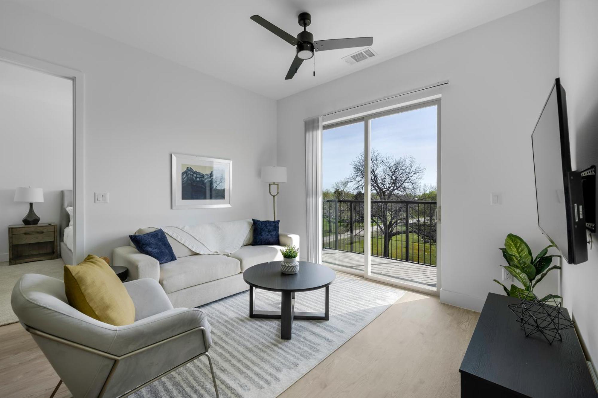 Railyard Apartments By Barsala Denton Room photo